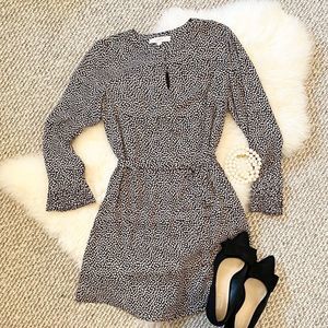 ‼️ISO! Help Me Find This Dress in Medium or Medium Petite!‼️